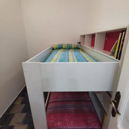 Casa Oscar - Ideale Per Famiglie, Centro, 2 Min Dal Mare *