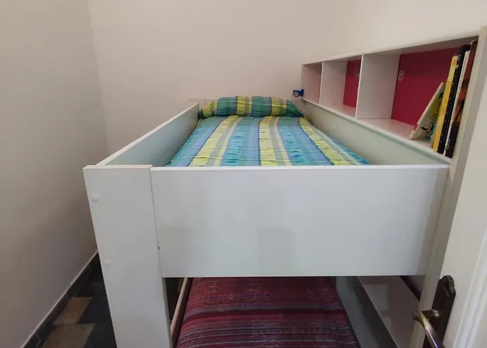 Casa Oscar - Ideale Per Famiglie, Centro, 2 Min Dal Mare *