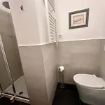 Casa Oscar - Ideale Per Famiglie, Centro, 2 Min Dal Mare Apartamento