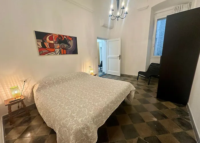 Casa Oscar - Ideale Per Famiglie, Centro, 2 Min Dal Mare * Loano